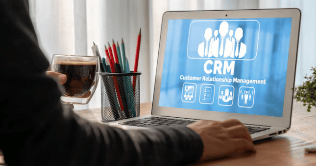 Recruiter using Recruit CRM